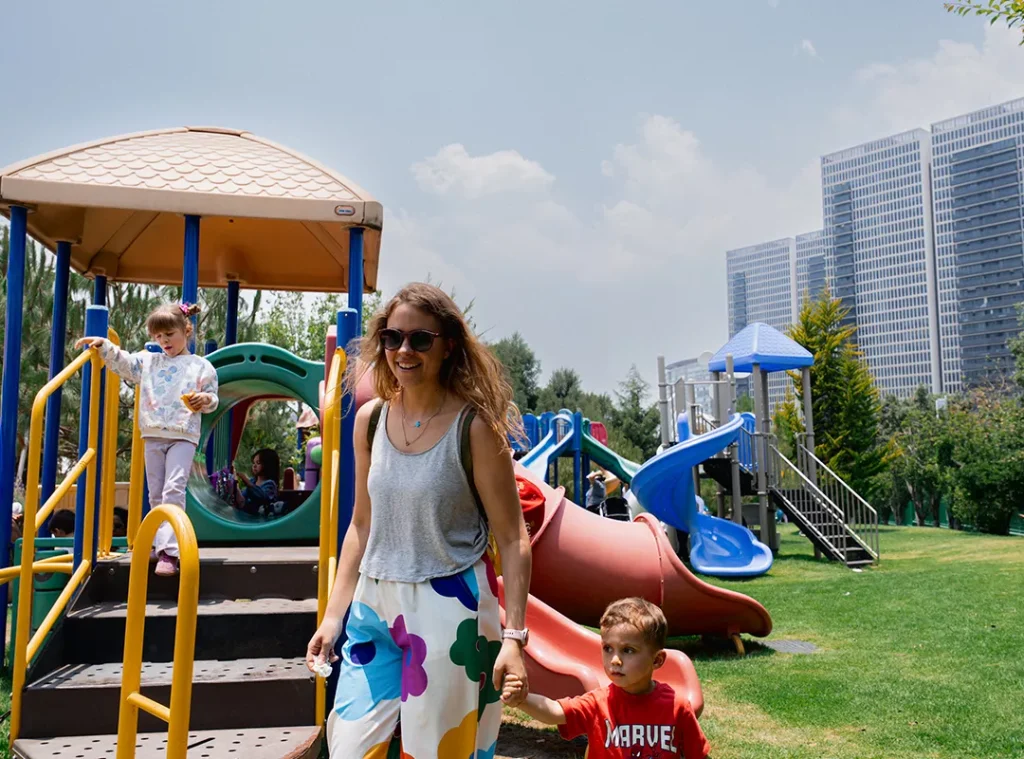 Diferencias entre un desarrollo residencial de Bosque Real y vivir en la ciudad